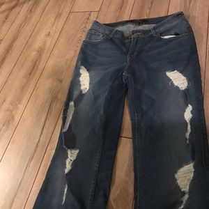 6 Short PZI jeans with some distressing NEVER WORN