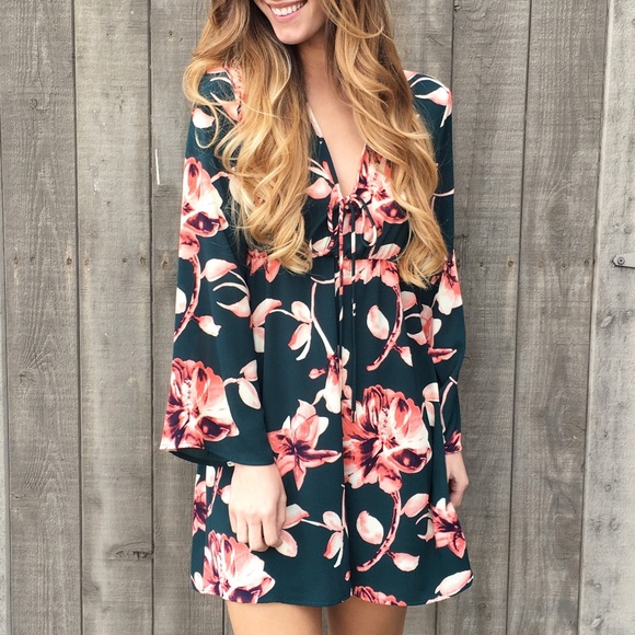 green floral dress - Picture 3 of 4