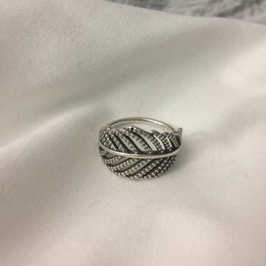 Pandora feather ring