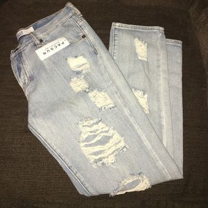Brandy Melville Boyfriend Jeans