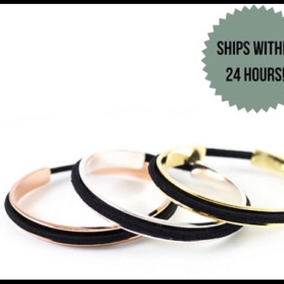 Rose gold hair tie bracelet 💍 - Picture 2 of 3