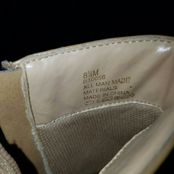 Boots - Picture 4 of 4
