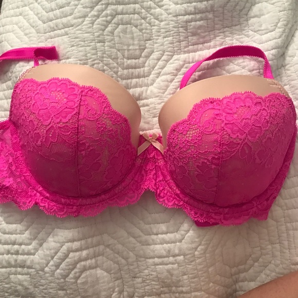 Victoria's Secret bra 32DD- NWOT