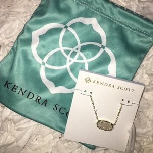 Kendra Scott necklace
