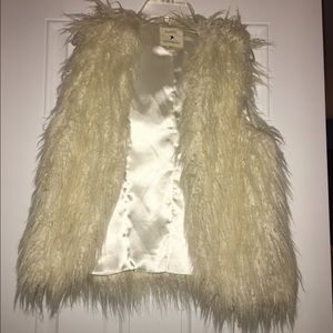 🚫SOLD🚫 Shag faux vest