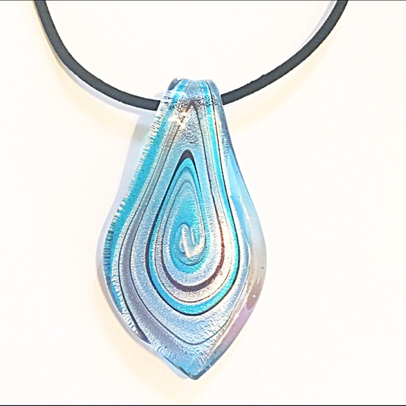 Jewelry - 📿Blue Tone Art Glass Pendant Necklace Jewelry - 📿Blue Tone Art Glass Pendant Necklace