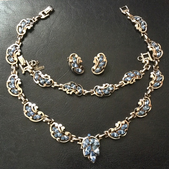 Barclay Jewelry - HOST PICK Vintage Barclay Parure Set