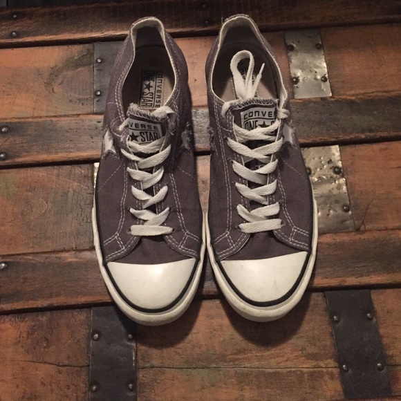 Converse One Star Tennis Shoes