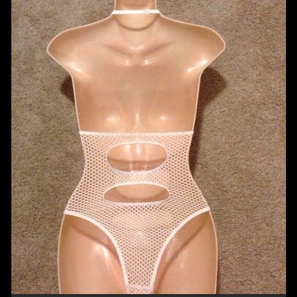 Final Reduction NWT Victoria Lingerie Small - Picture 4 of 4