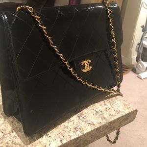 🎉NEW YEARS SALE🎉 BEAUTIFUL CHANEL JUMBO FLAP