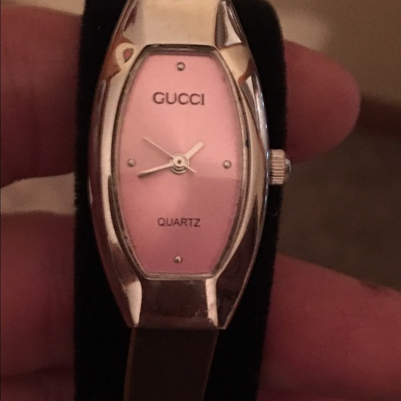 GUCCI AUTHENTIC WATCH