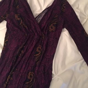 Paisley plunge mid sleeve blouse
