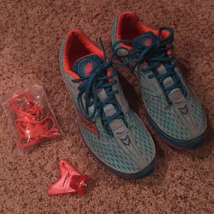 Saucony cross country spikes