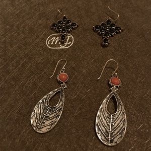 Set of 2 Lucky Brand earrings