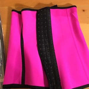 Workout waist cincher