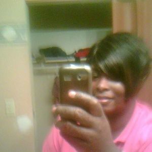 Meet your Posher, Deedee