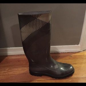 Burberry wellies