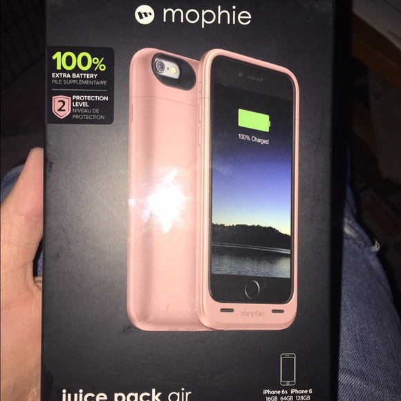 Brand new Rose Gold mophie charging case