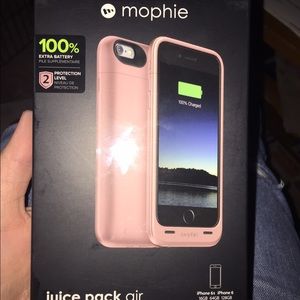 Brand new Rose Gold mophie charging case