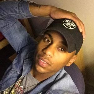 Meet your Posher, Corey