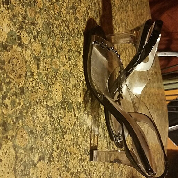 Heels - Picture 2 of 2