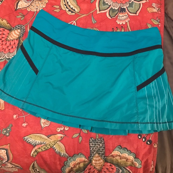 Lululemon Pace Setter Teal!!