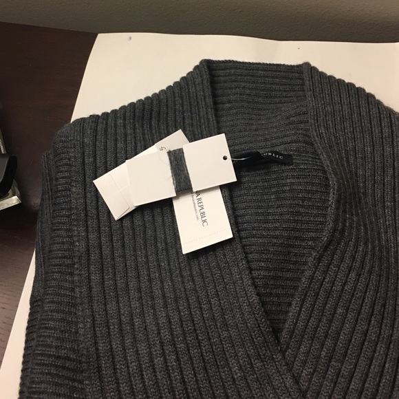 NWT Banana Republic short sleeve sweater size Med - Picture 4 of 4