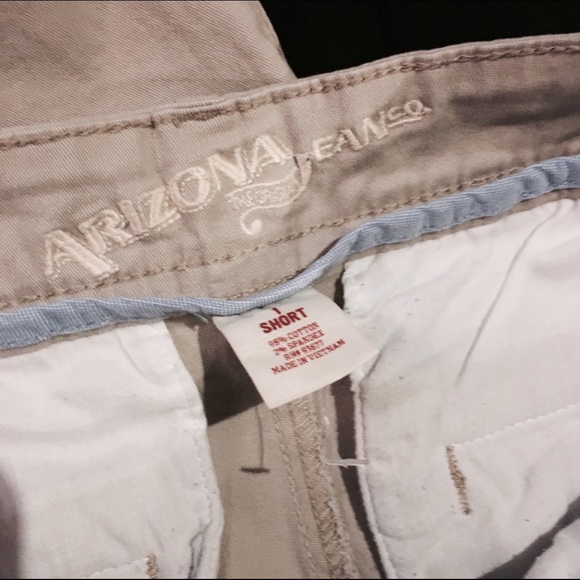 KAHKAIS!! NWOT!! ACCEPTING OFFERS!! - Picture 3 of 4