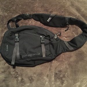 Patagonia Atom 8L Sling Back