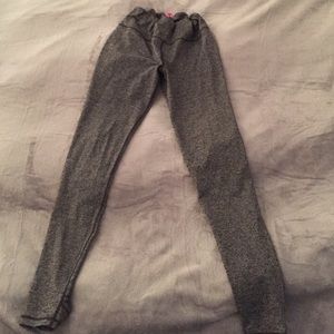 VS GRAY WORKOUT LEGGINGS