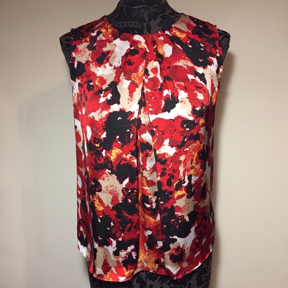 Jones New York Red Fire Pattern Sleeveless Top