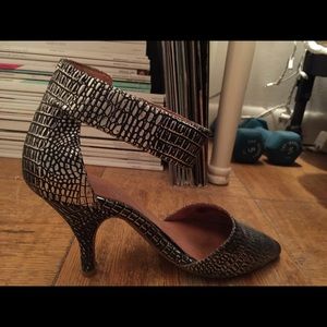 Jeffrey Campbell Solitaire Grey & Silver Heels