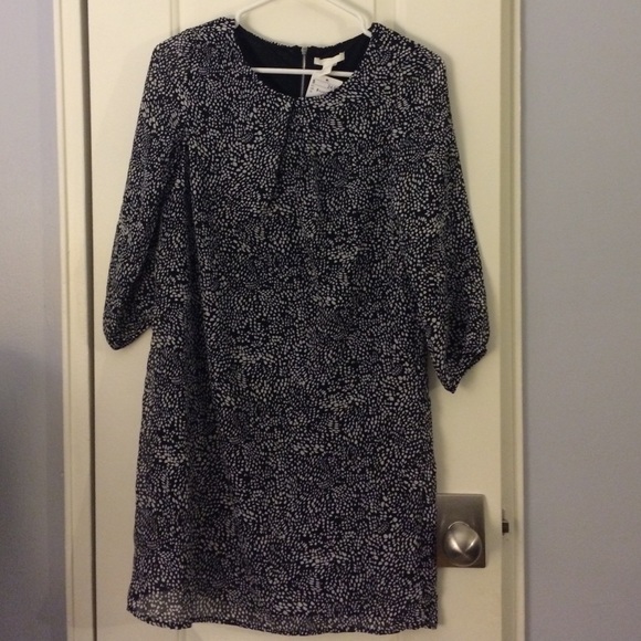 H&M Dresses & Skirts - H&M Chiffon Dress