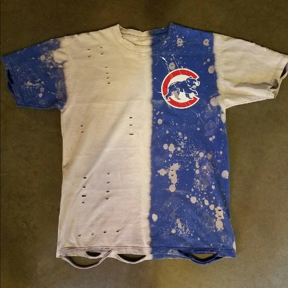 CUBS T-shirt one of one. Hand painted and distress
