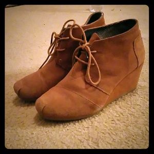 TOMS suede wedges size 7.5 women