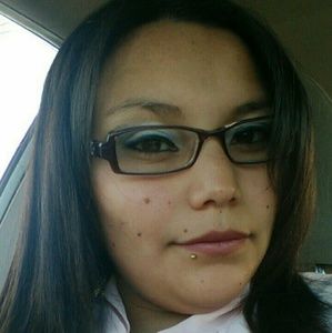 Meet your Posher, Perla