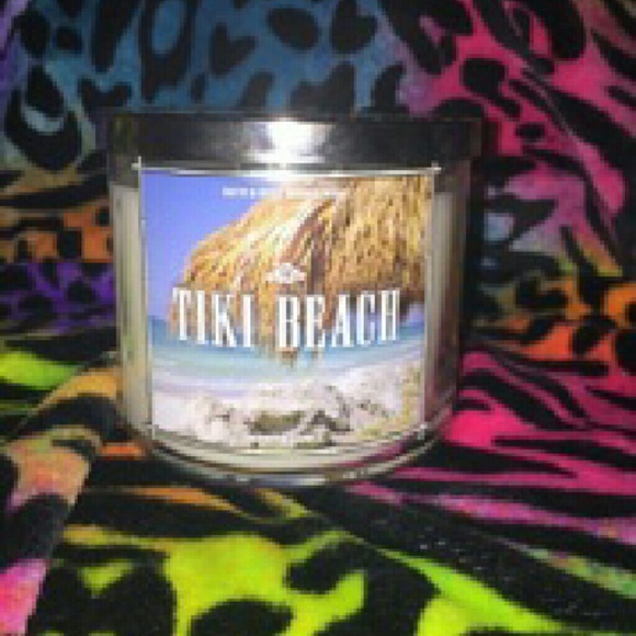 Final price Bath and body works 3 Wick candle