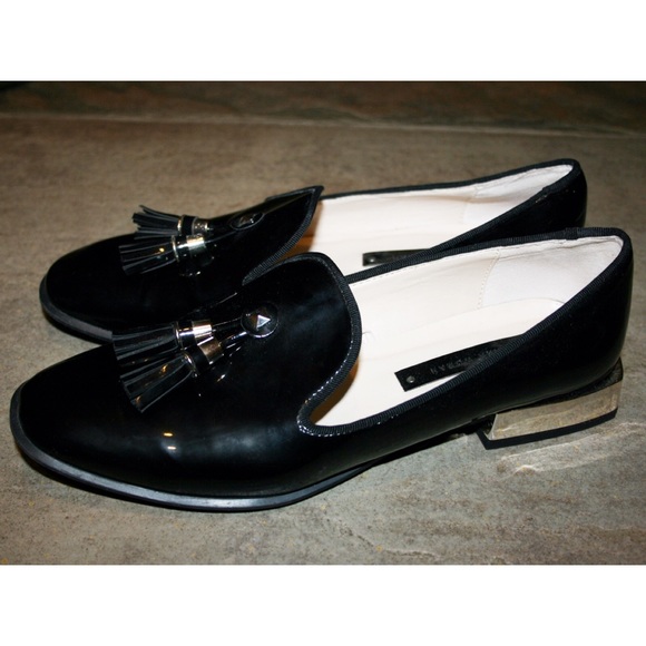 Zara Flats with tassel detail