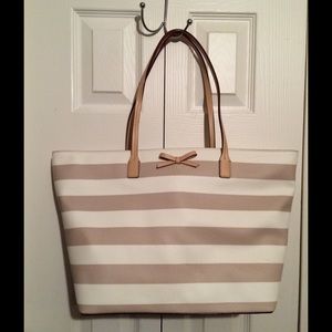 White and tan Kate Spade tote