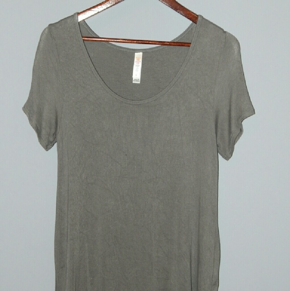 Lularoe Classic Tee