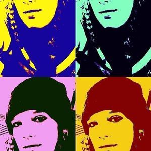 Meet your Posher, Holly