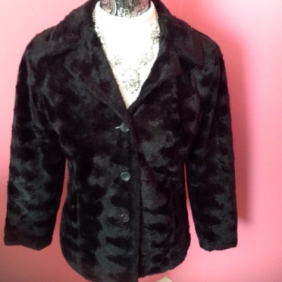 VINTAGE Jackets & Blazers - VINTAGE BLACK FAUX FUR JACKET S NWT