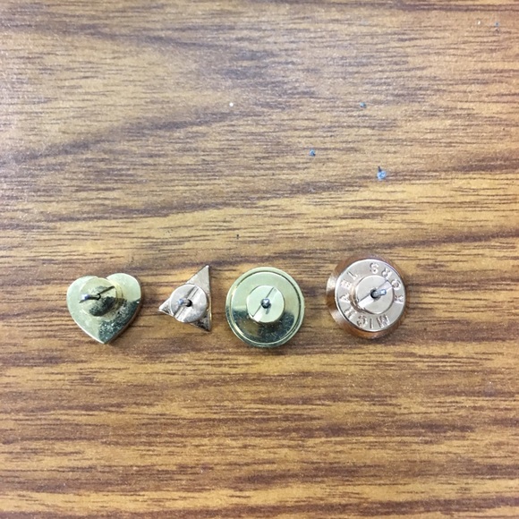 💥4 pair for $50💥MK gold earrings - Picture 5 of 6