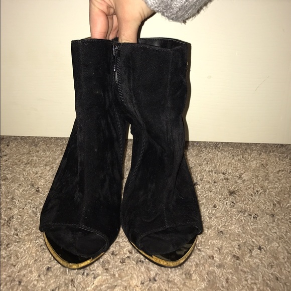 Gojane heels