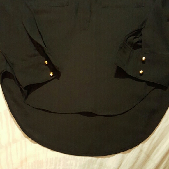 LAST CHANCE SALE! Black light weight blouse - Picture 3 of 4