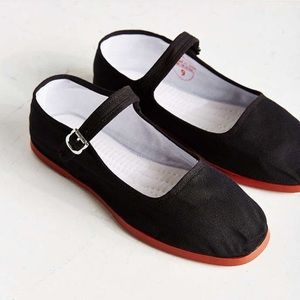 urban outfitters mary janes
