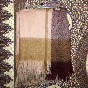 H&M HUGE SOFT BLANKET SCARF