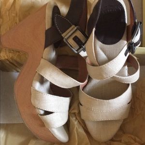 Lucky Brand Acacia Wedges/BNIB/ khaki/tobacco, 8.5