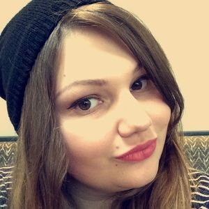 Meet your Posher, Eloise