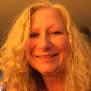 Meet your Posher, Lorraine